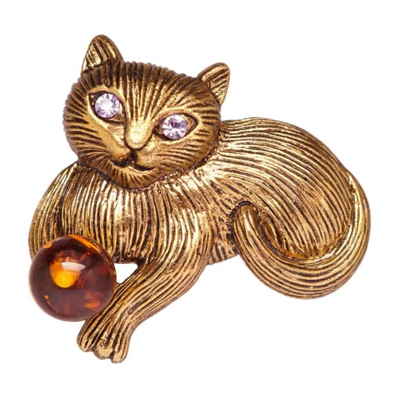 картинка Брошь Кошка с клубком (янтарь бронза) 108 от Хорошие Вещи